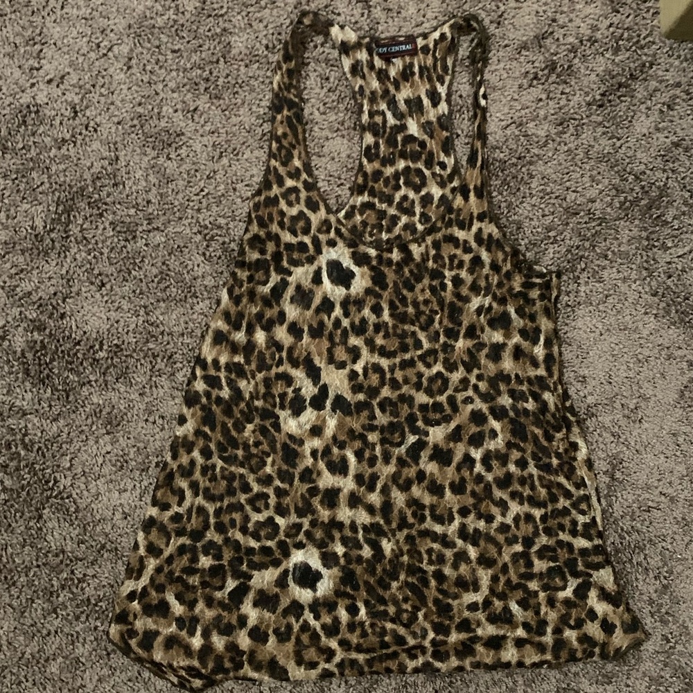 💙 3/20 Leopard top